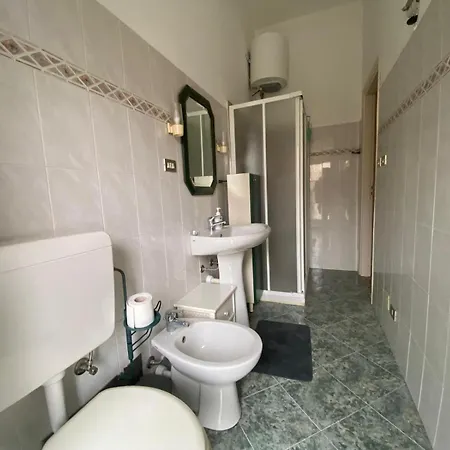 Cuneo Room Guest house *